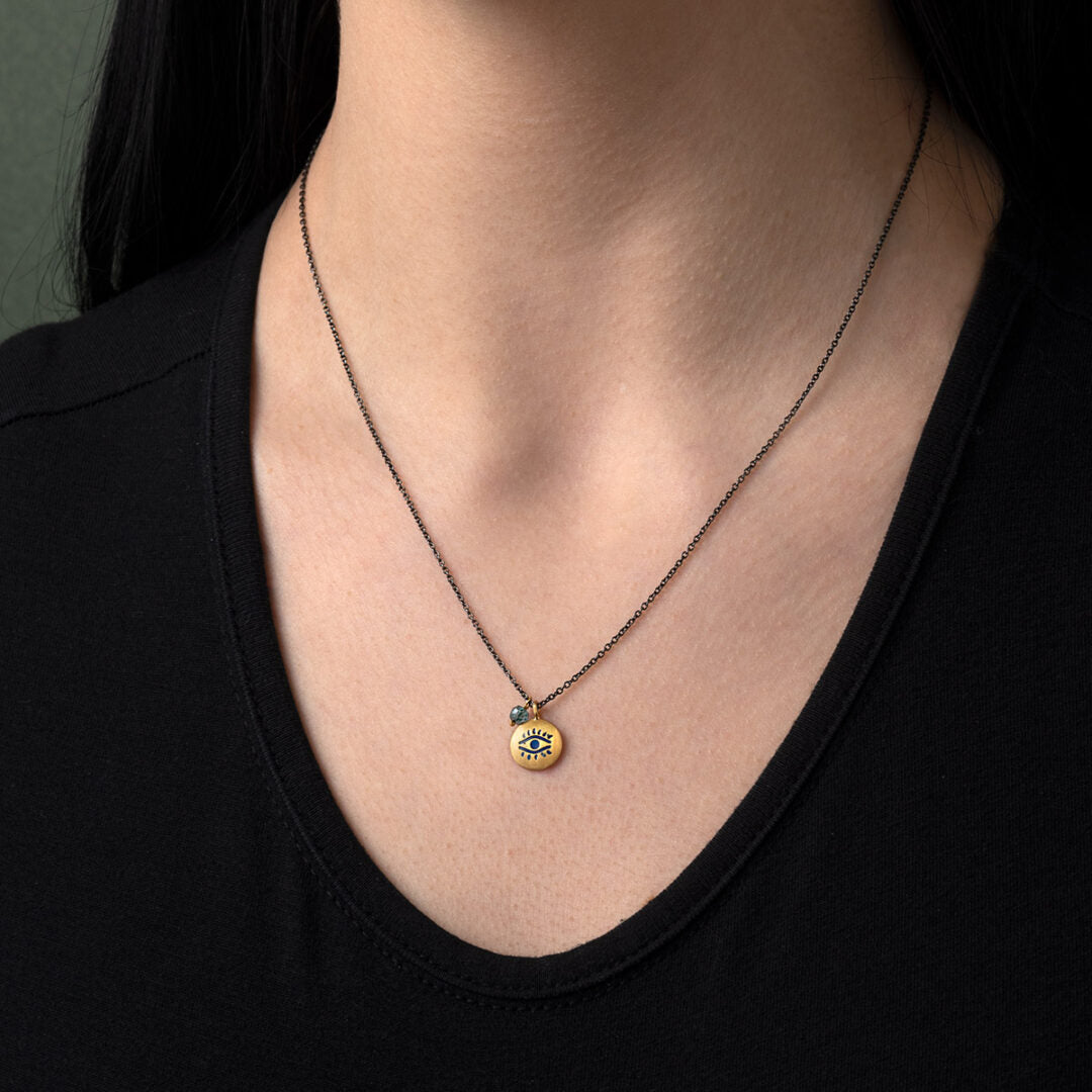 Sterling Silver Chain Necklace with An Eye Engraved Disc