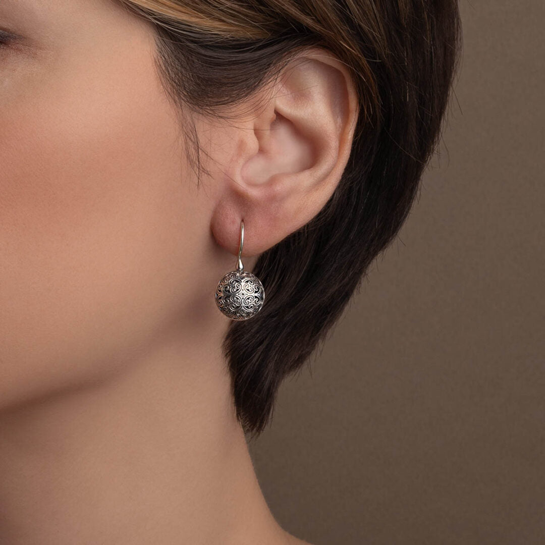 Gerochristo - Kallisto Round Earrings in oxidized Silver 925