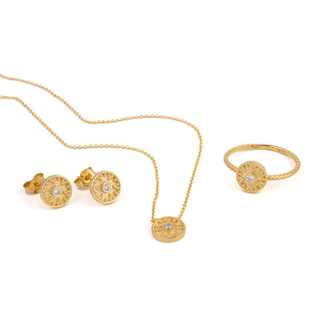 Circle Stud Earrings with Zircon - 9K Gold