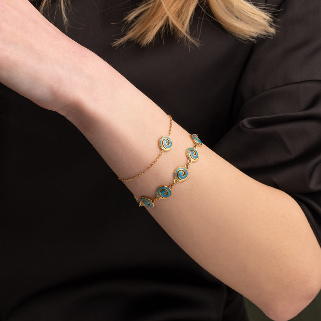 Spiral Bracelet with Ocean Blue Details in Stainless Steel — Silver