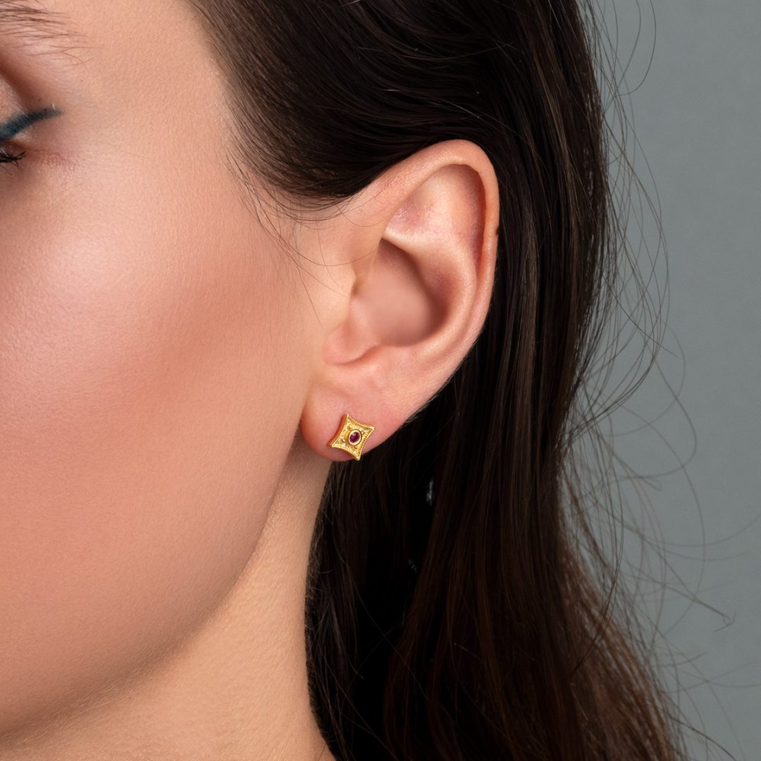 Byzantine Mini Star Stud Earrings with Zircon — Red