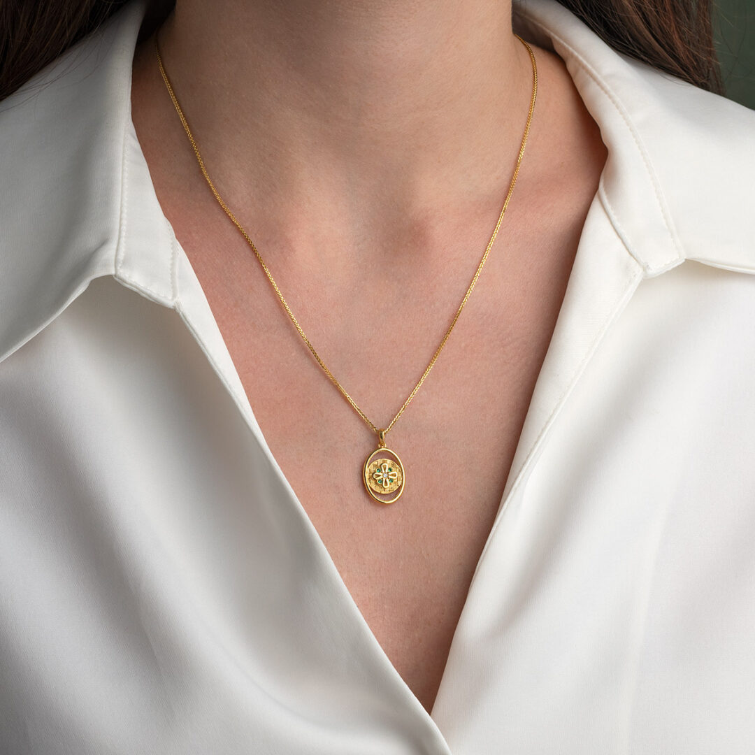 Byzantine Konstantinato Oval Pendant - 9K Gold