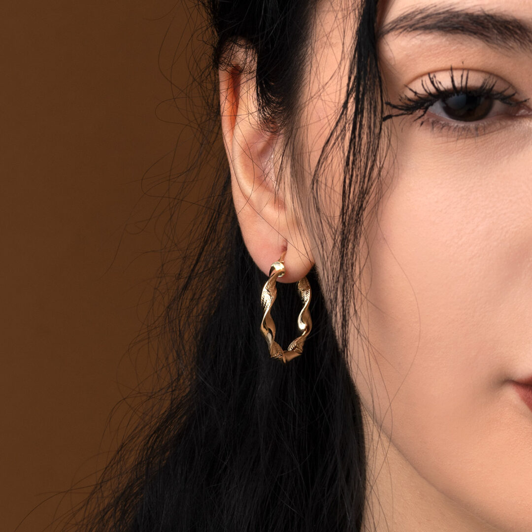 Greek Key Hoop Earrings in 14K Gold