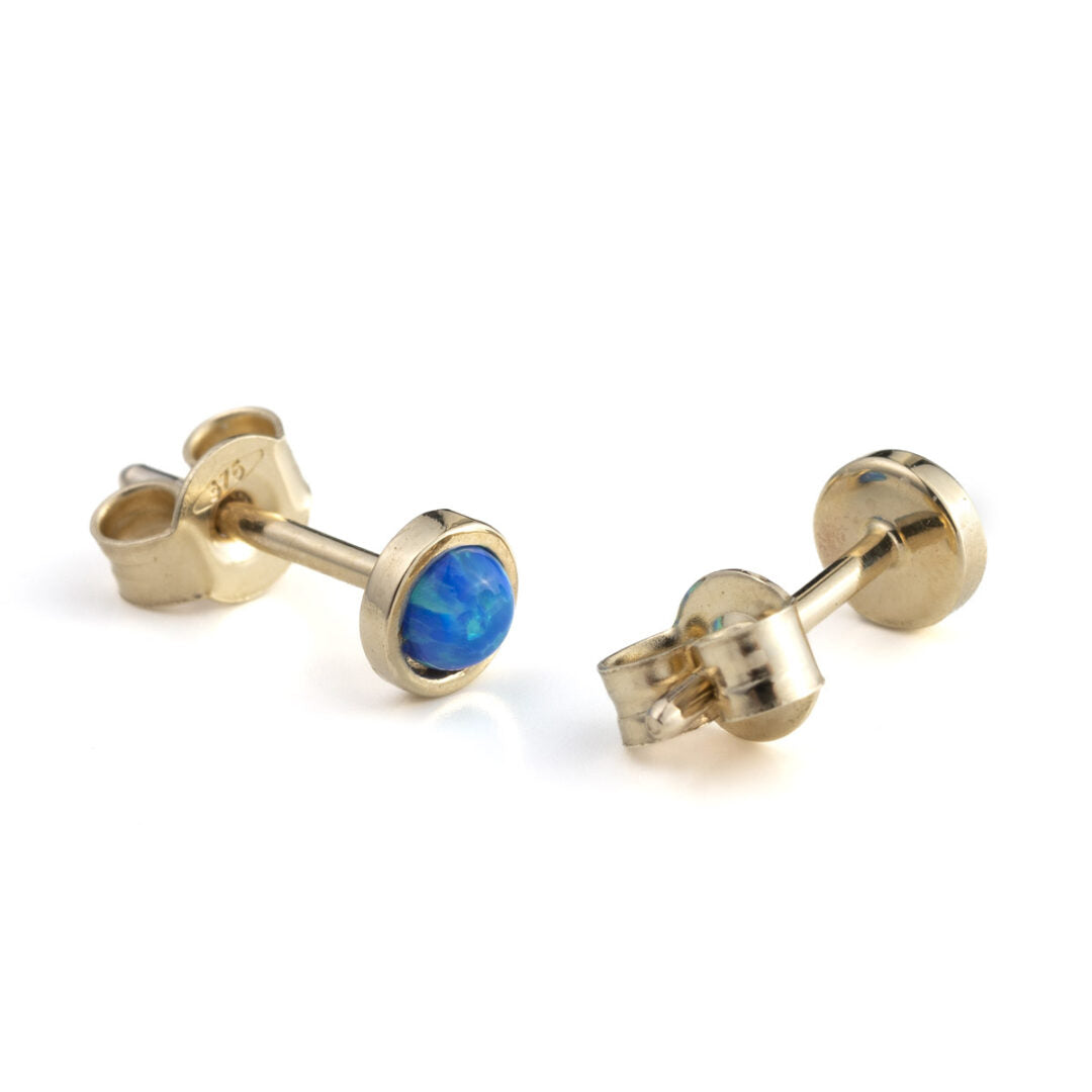 Minimal Opal Stud Earrings - 9K Gold