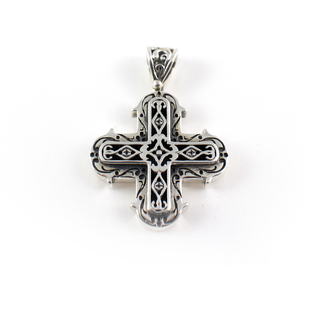 Cross Pendant "Virtus"