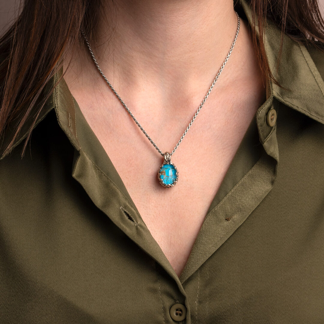 Gerochristo - Cyclamin pendant in Sterling Silver with Doublet Stone