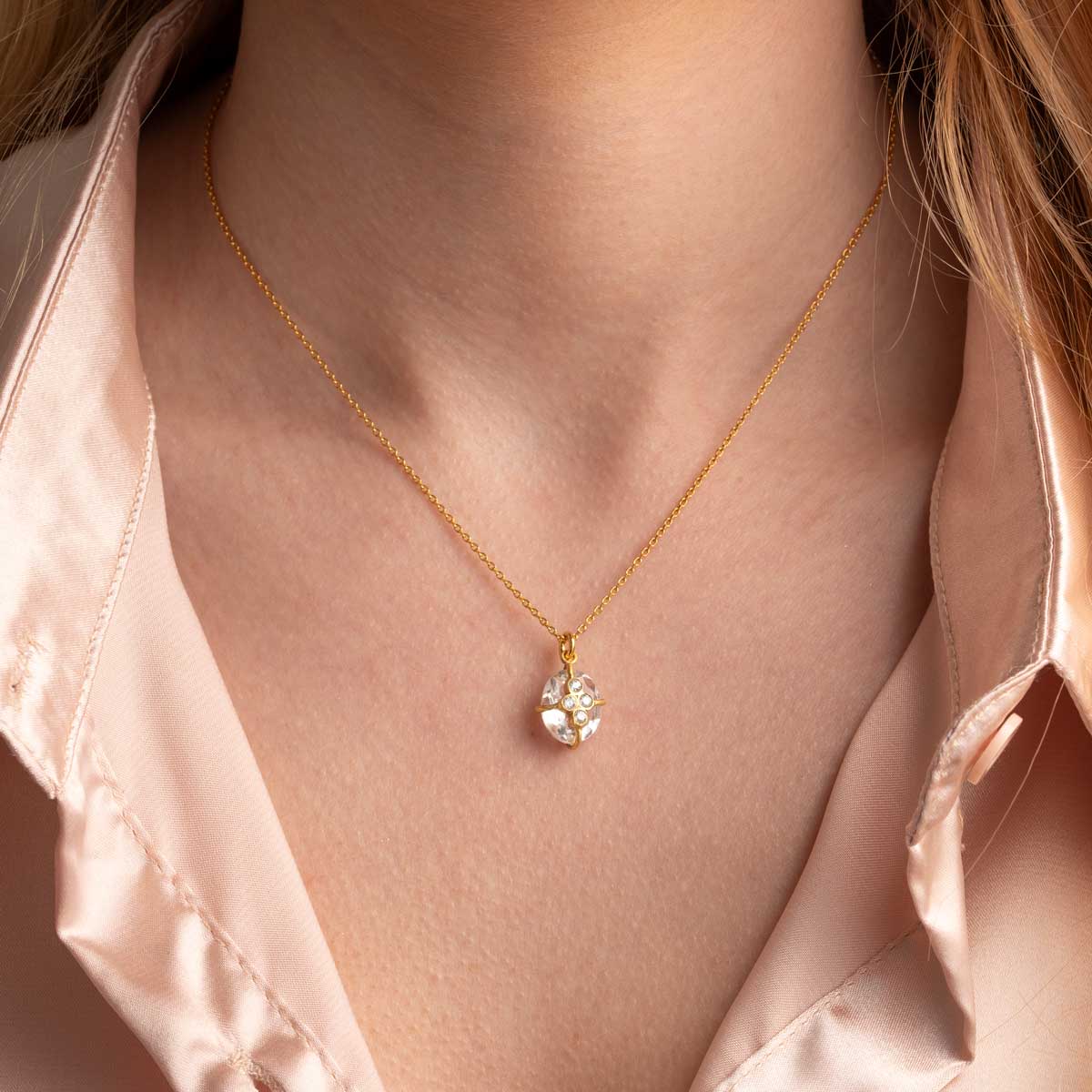 Circle Aquamarine Necklace in 925 Sterling Silver with 18K Gold Plating