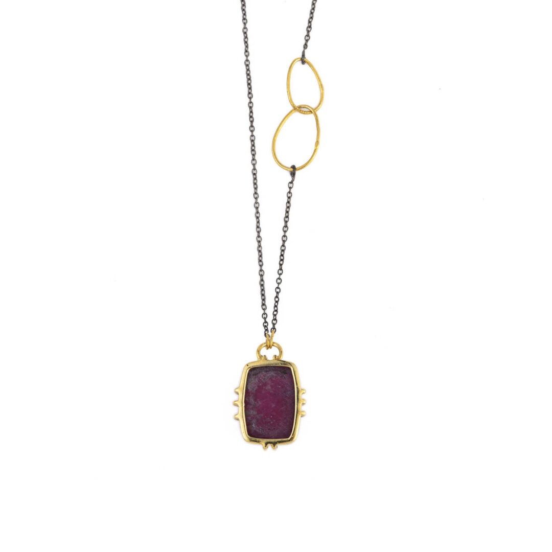 Κολιέ Doublet Ruby με Οξειδωμένη Αλυσίδα