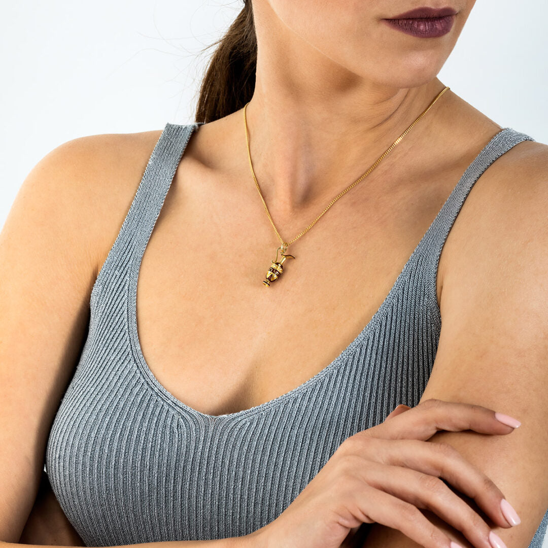 14k Gold Pendant Amphora with Red enamel &amp; Meander — Red