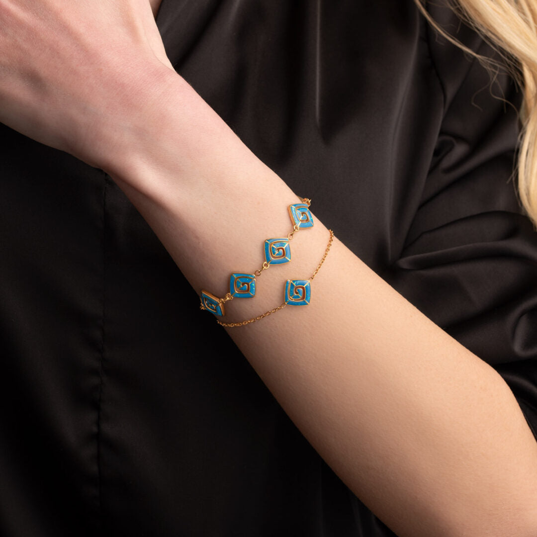 Greek Key Bracelet with Ocean Blue Details in Stainless Steel — Gold
