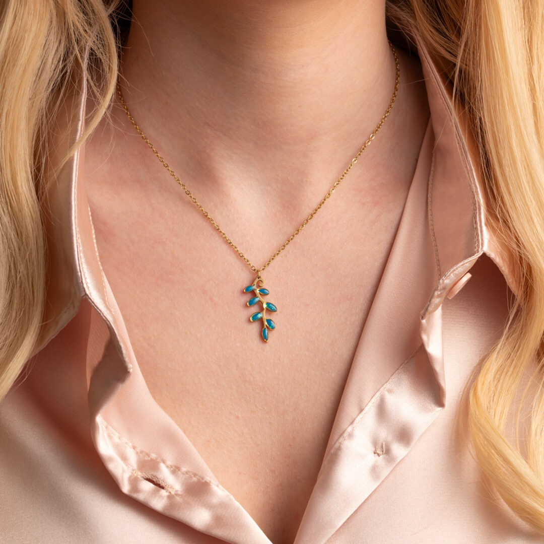 Olive Necklace with Ocean Blue Details in Stainless Steel