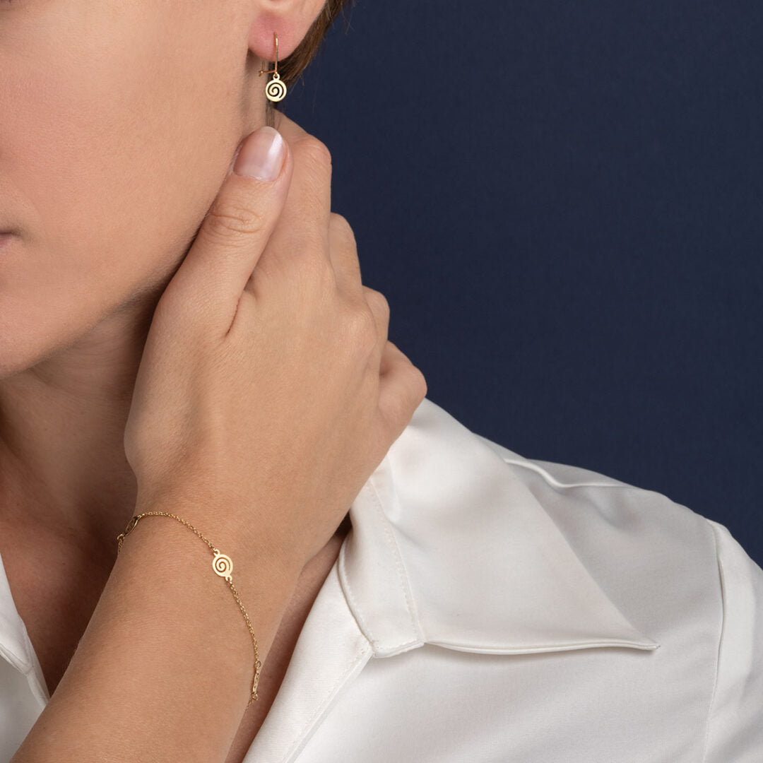Spiral Gold Chain Bracelet