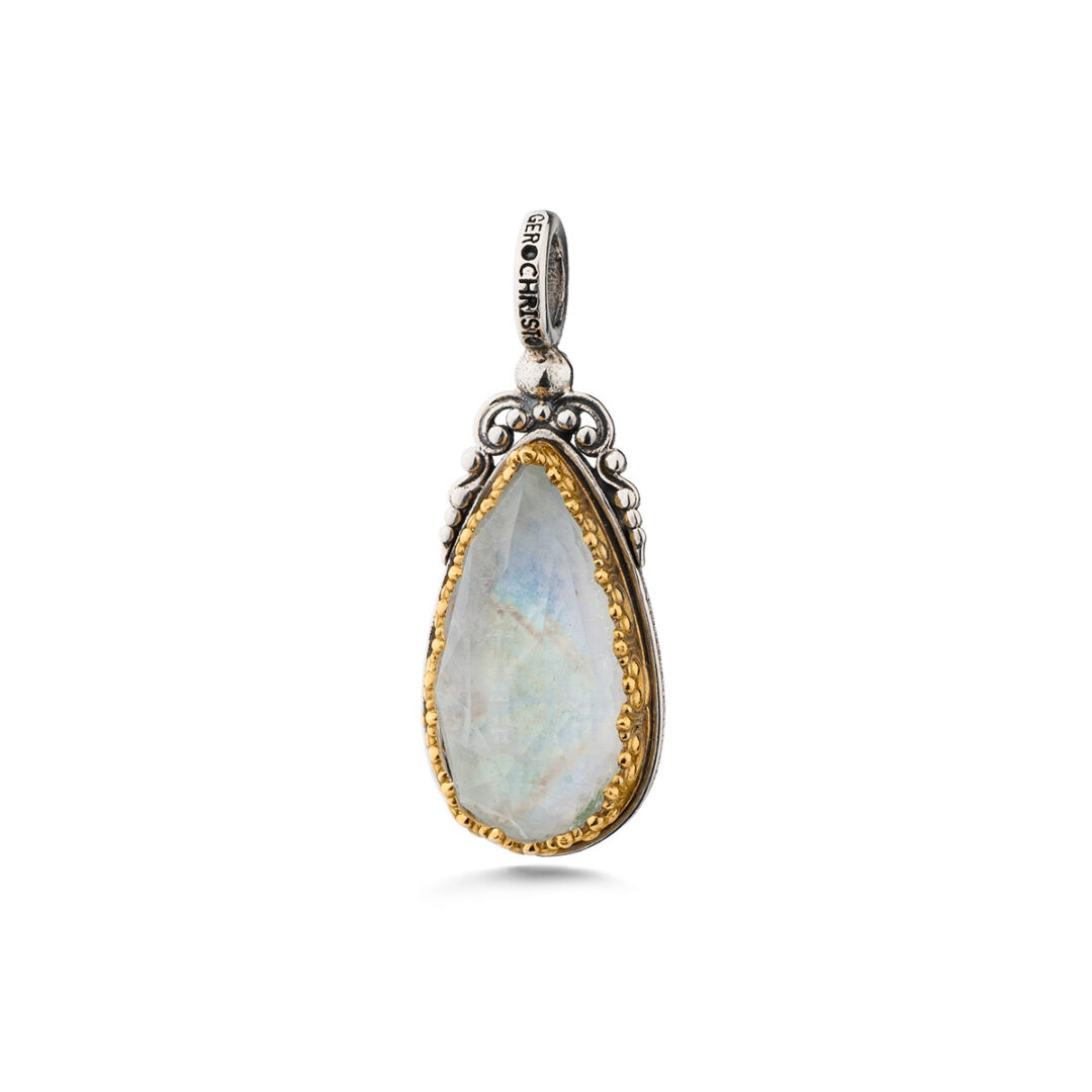 Dione teardrop pendant in sterling silver with Doublet stone