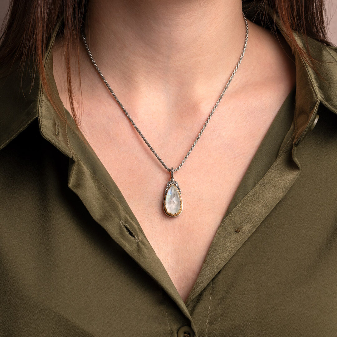 Dione teardrop pendant in sterling silver with Doublet stone