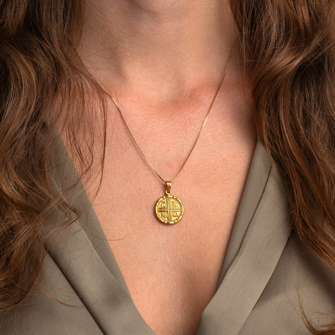 Konstantinato Pendant in 9K Gold