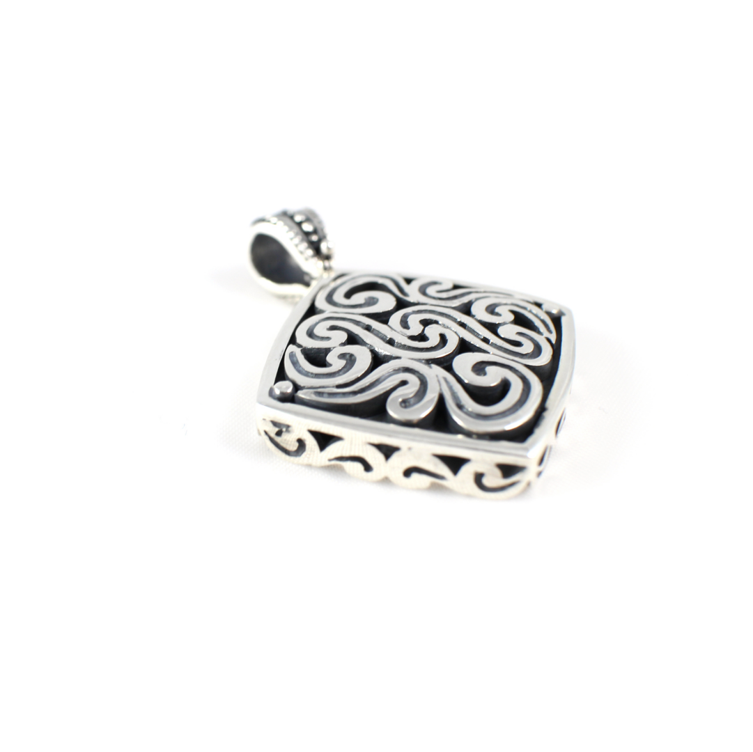 Labyrinth Silver Pendant - Yianni Jewelry