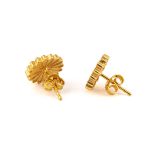 Daisy earrings stud earrings - Image 2