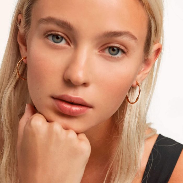 PD Paola Vanilla Gold Earrings - Image 2