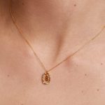 PD Paola Letter B Necklace - 18k Gold plating - Image 4
