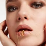 PD Paola Letter R Necklace - 18k Gold plating - Image 4