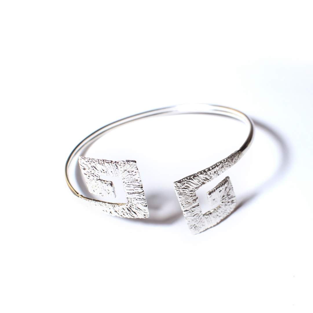 SP-B-1093b Greek Key Hinge Bracelet - 925 Sterling Silver - Image 3