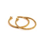 Small Hoop earrings in Gold plated silver 925 - Image 4
