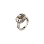 Garden shadows cushion ring in 18K Gold and Sterling Silver with pearl - Image 2