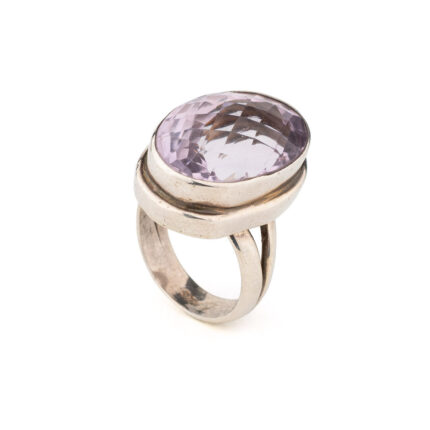 Soft Purple Pale Amethyst Ring – 925 Sterling Silver